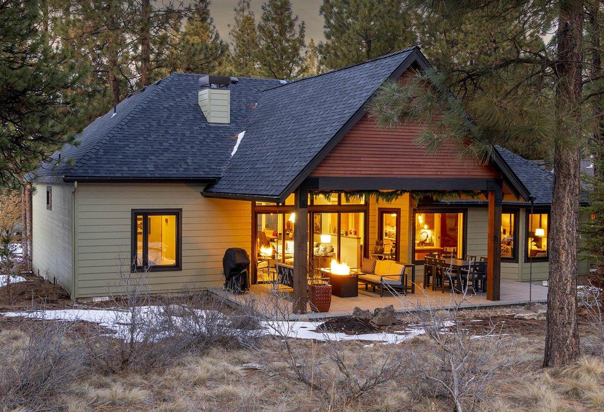 Backyard — Contemporary remodel inspired by nature