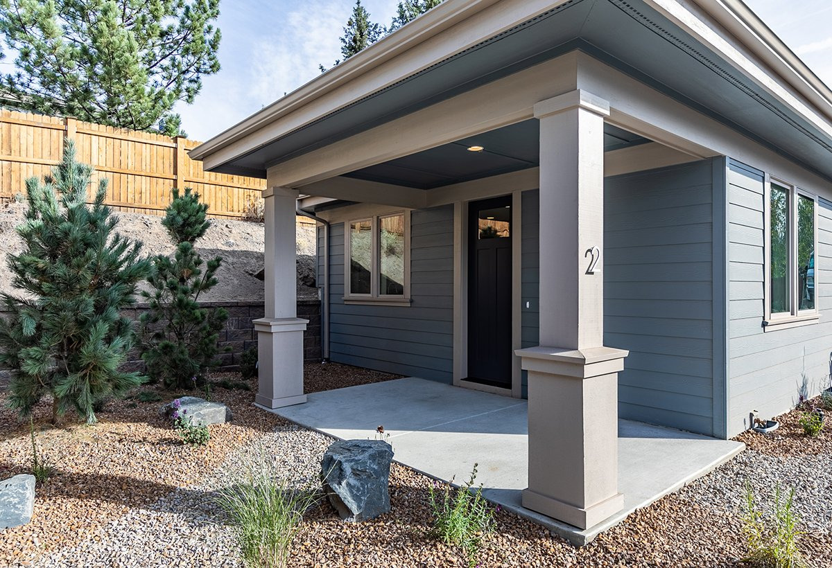 Prairie-style home with detached ADU at Awbrey Terrace in Bend, Oregon