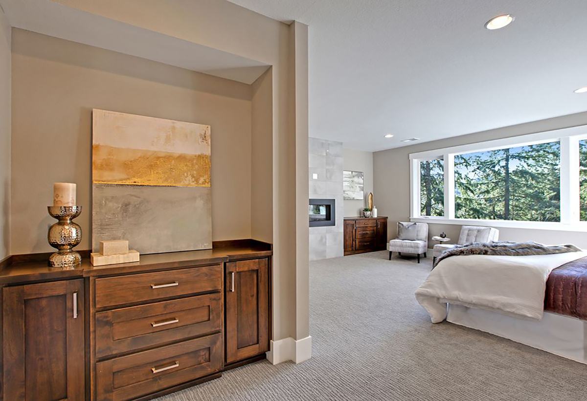 Primary suite — Open spaces, mountain vibes