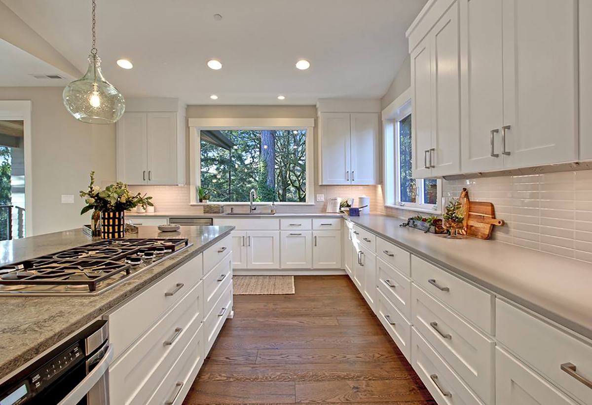 Kitchen — Open spaces, mountain vibes