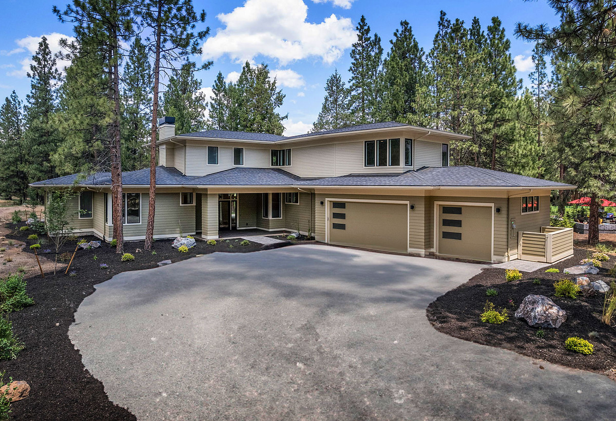 Modern Prairie Style custom home in Awbrey Glen, Bend, Oregon