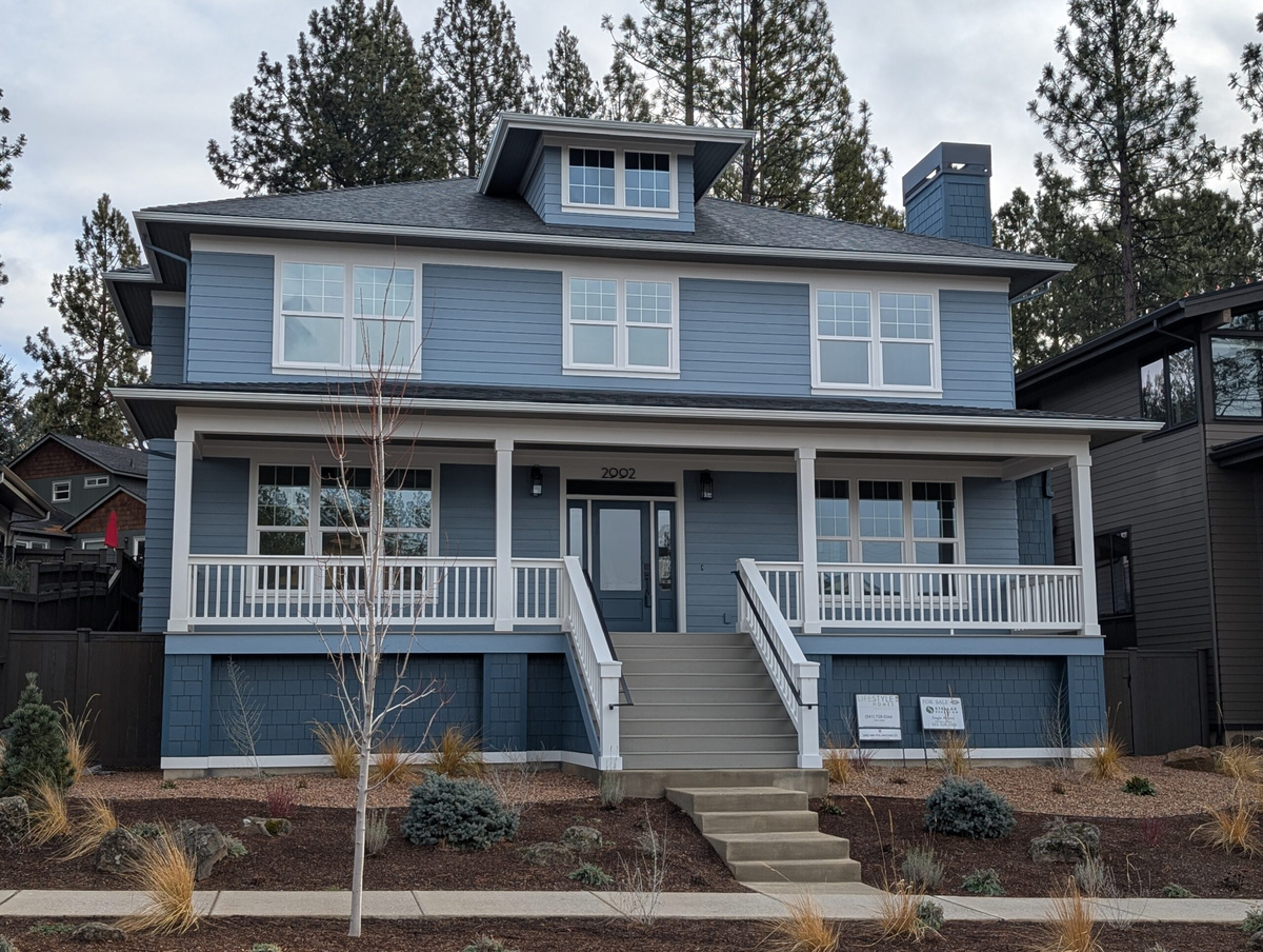 Front porch — Traditional Americana