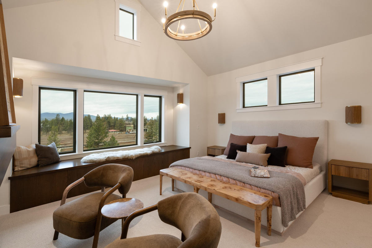 Interior detail — Mining Farmhouse Revived with Spectacular Views