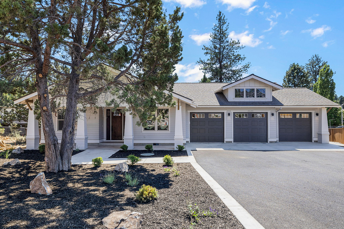Single level Modern Craftsman home at Talline in Bend, Oregon