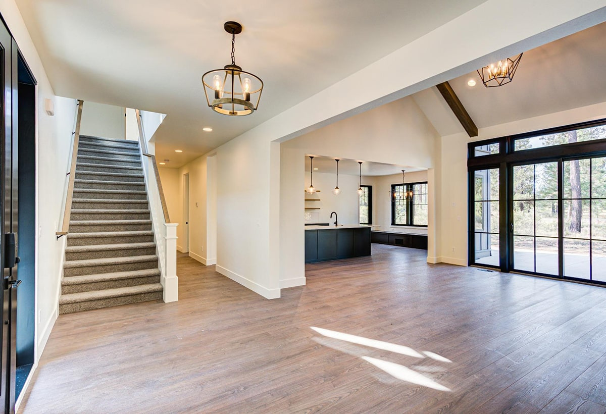 Open floor — Vacation home and seasonal rental