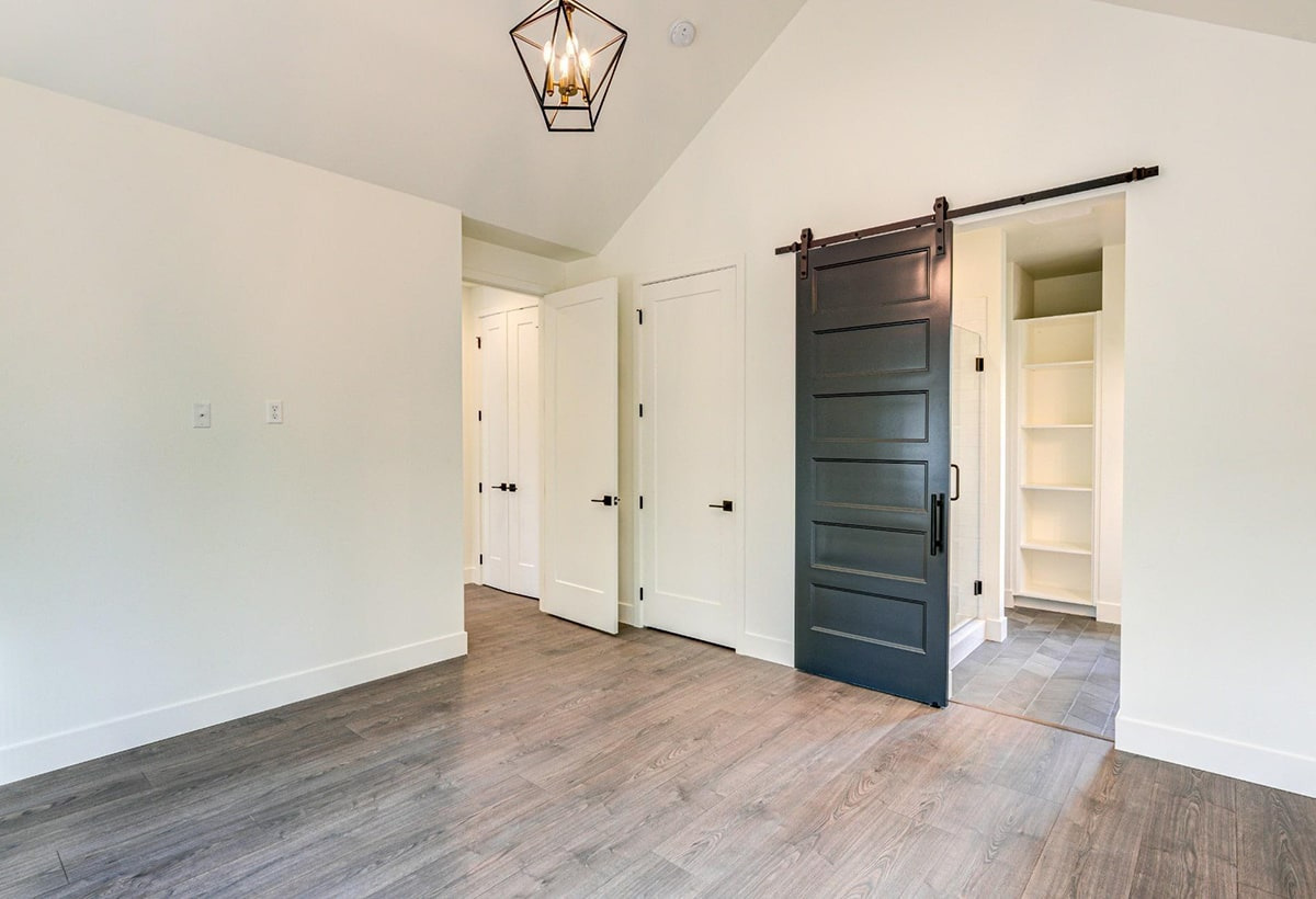 Bedroom — Vacation home and seasonal rental